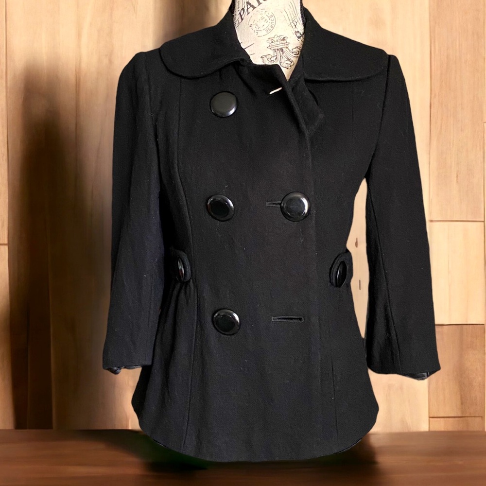 🍓 4 for$25 Heritage black peacoat size small